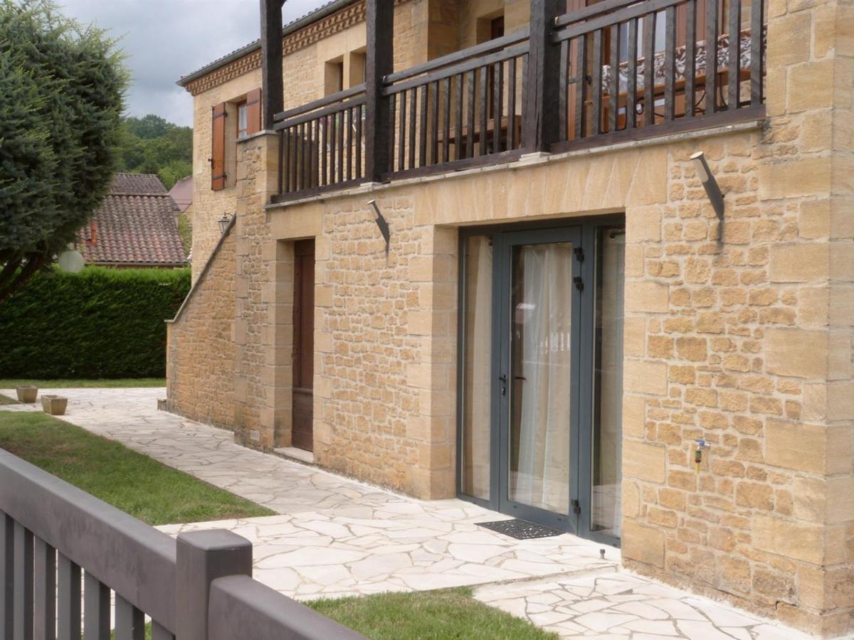 Logement Spacieux Rez-De-Chaussee, Jardin, Stationnement Devant, A 5 Minutes A Pied Du Centre De Sarlat Villa Exterior foto